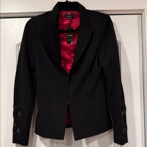 bebe Black cinched back peplum Blazer with pink Satin Lining small NWT